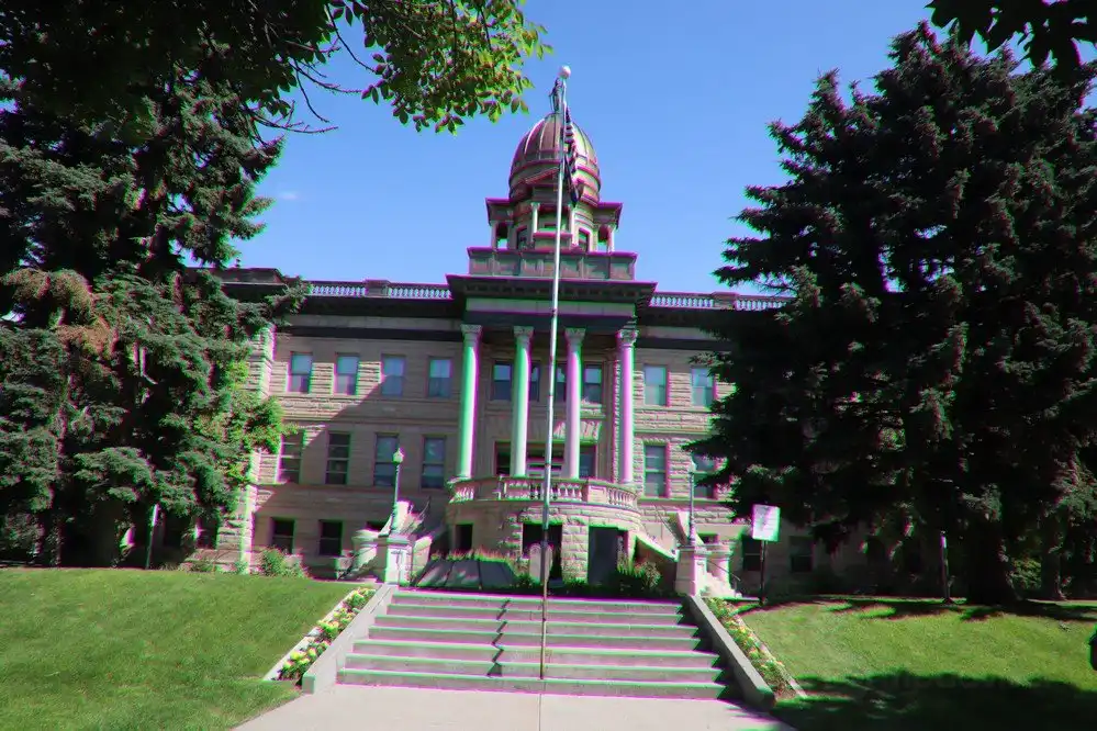 Hotels near Cascade County Courthouse