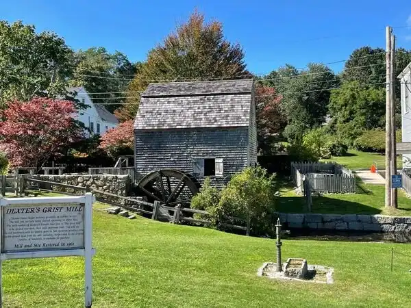 Hotels near Dexter’s Grist Mill