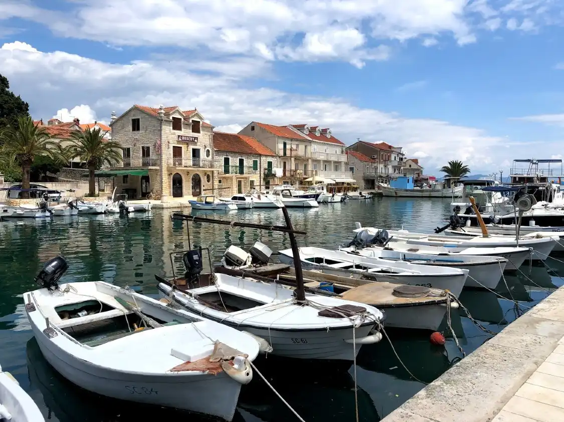 Hotels near Hvar - Vrboska - putevima Vrbovačke povijesti - Central Dalmatia Croatia - Theme Trails