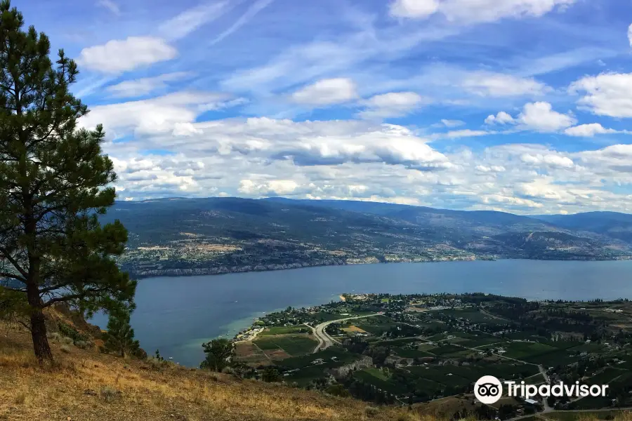 Giant's Head Mountain Park