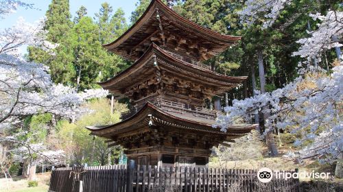 新海三社神社