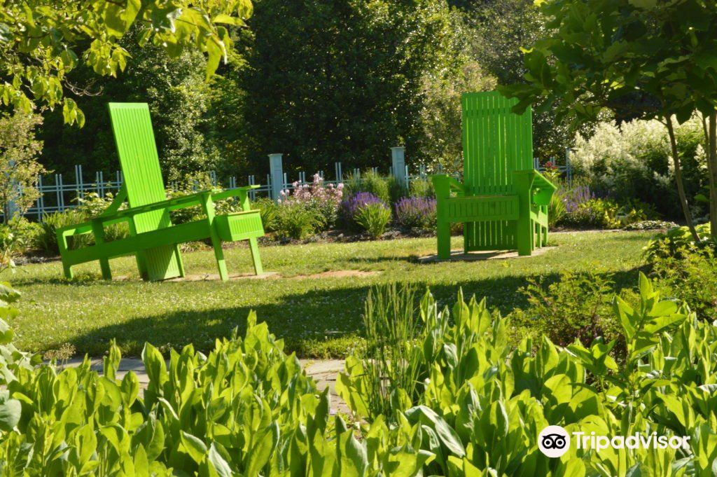 Rutgers Gardens