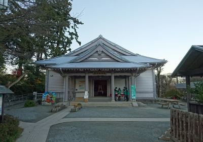 小田原城歴史見聞館（旧小田原第二尋常小学校講堂）