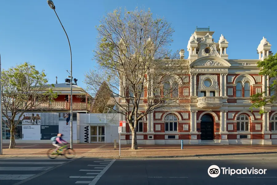 Murray Art Museum Albury (MAMA)