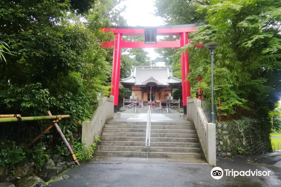 Shirasasainari Shrine