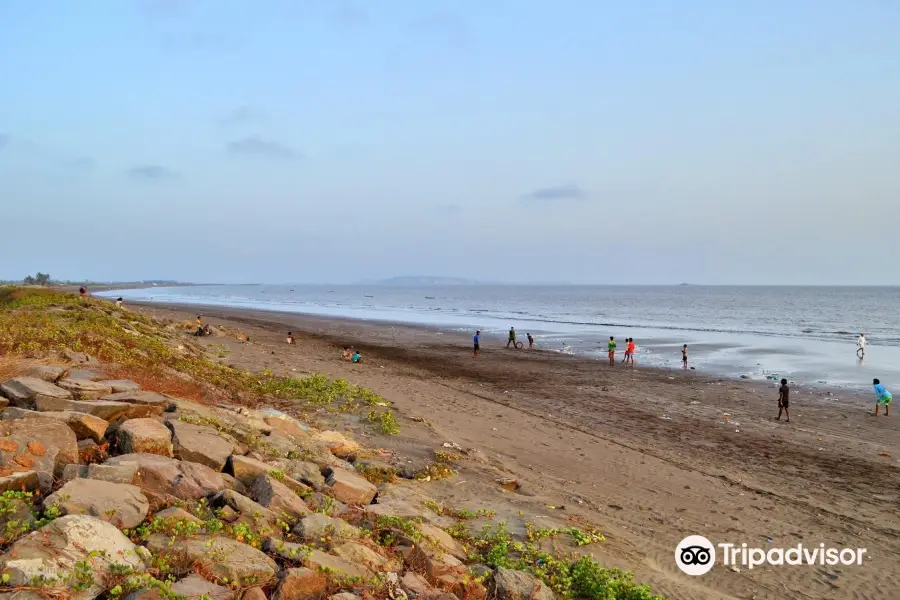 Bhuigaon Beach