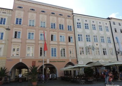 Max-Josefs-Platz