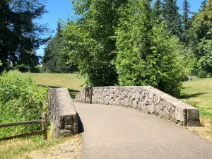 Rood Bridge Park