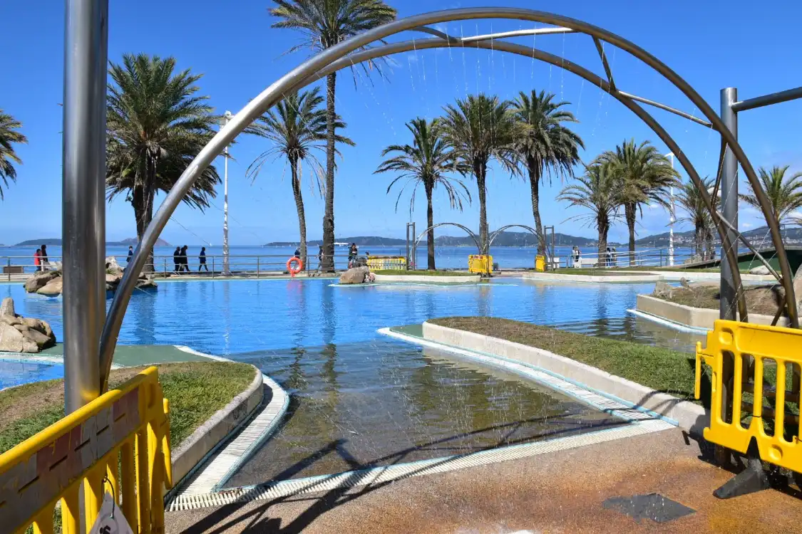 Hotels near Playa Samil