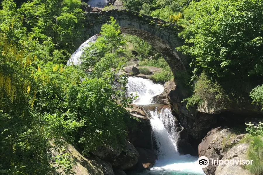 Cascata di Fondo