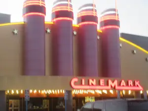 Cinemark 22