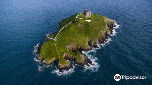 Ballycotton Lighthouse(Teach Solais Bhaile Choitín)