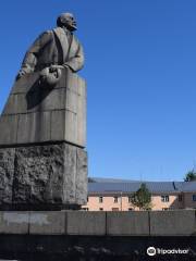 V.I. Lenin Monument