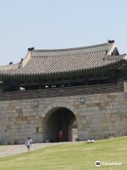 Changryongmun Gate