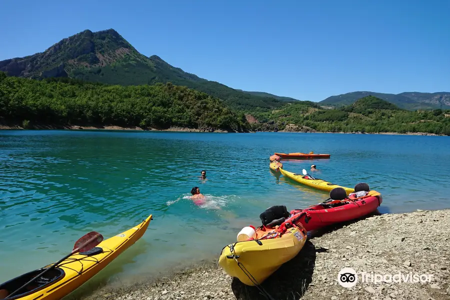 Intrepid Kayaks Mont-Rebei