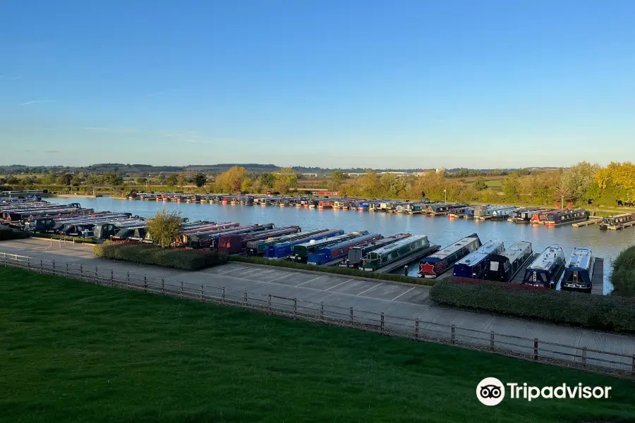 Heyford Fields Marina