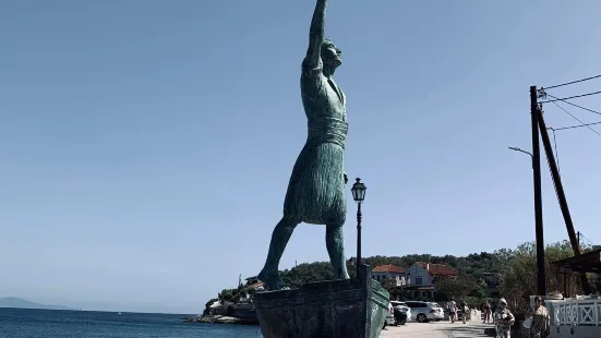 Statue of Georgios Anemogiannis