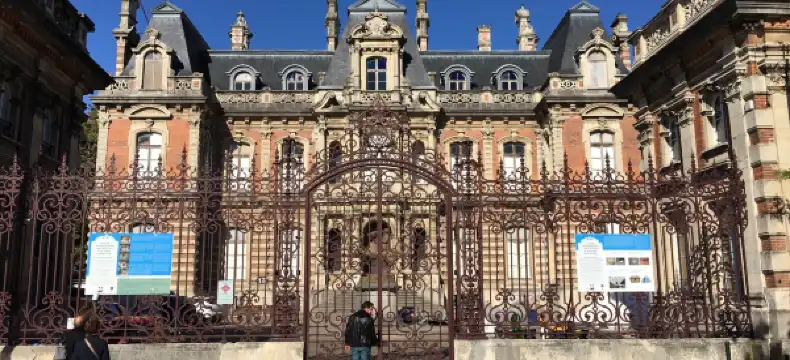 エペルネーのホテル