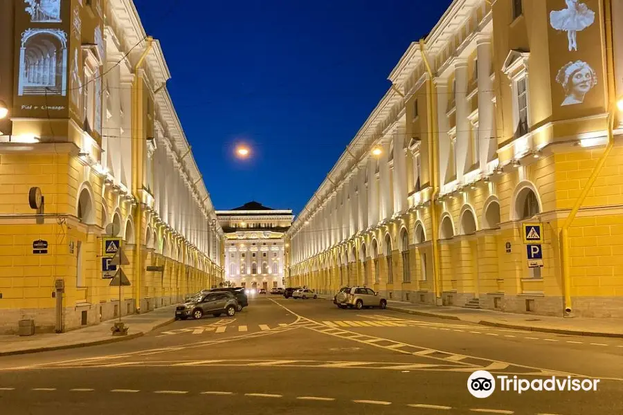 Architect Rossi Street (Ulitsa Zodchego Rossi)