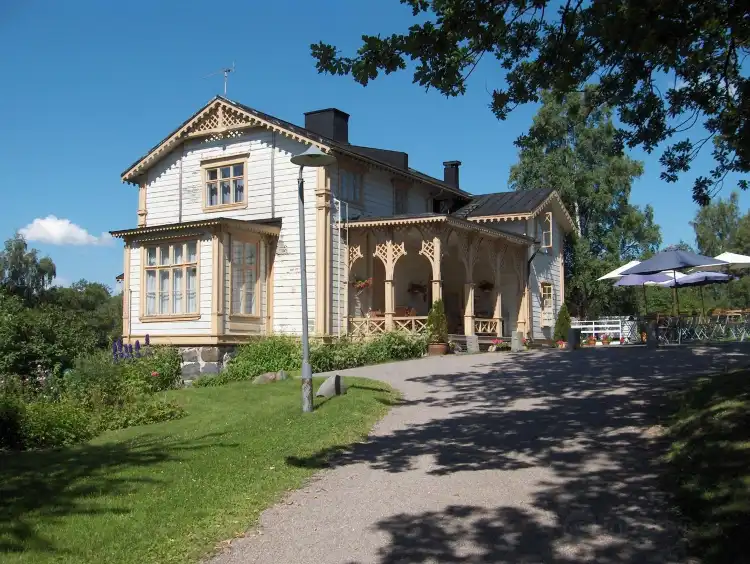 Hotels near The Gallen-Kallela Museum