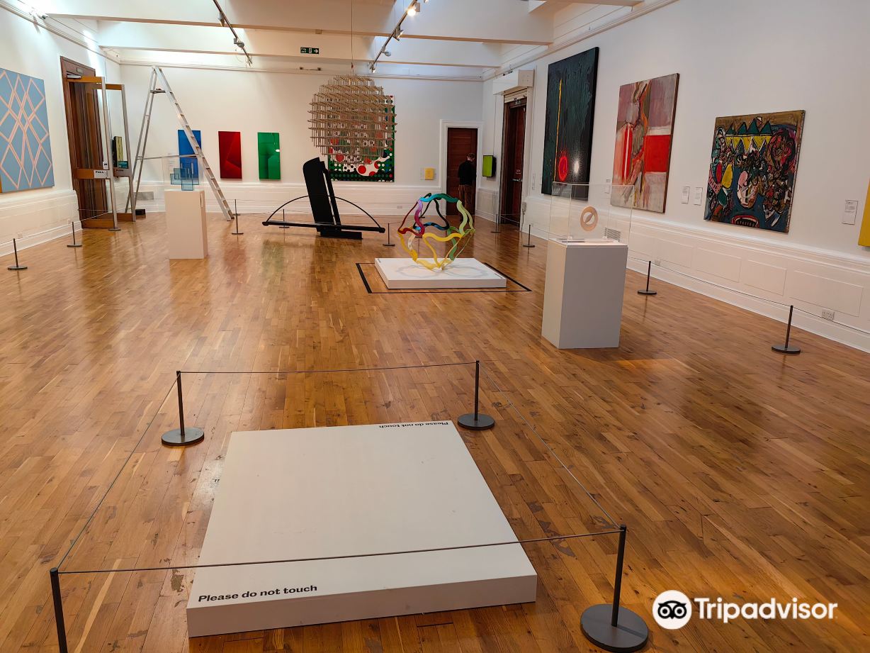 Graves Gallery