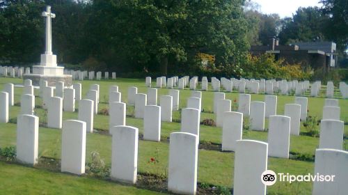 Geel War Cemetery