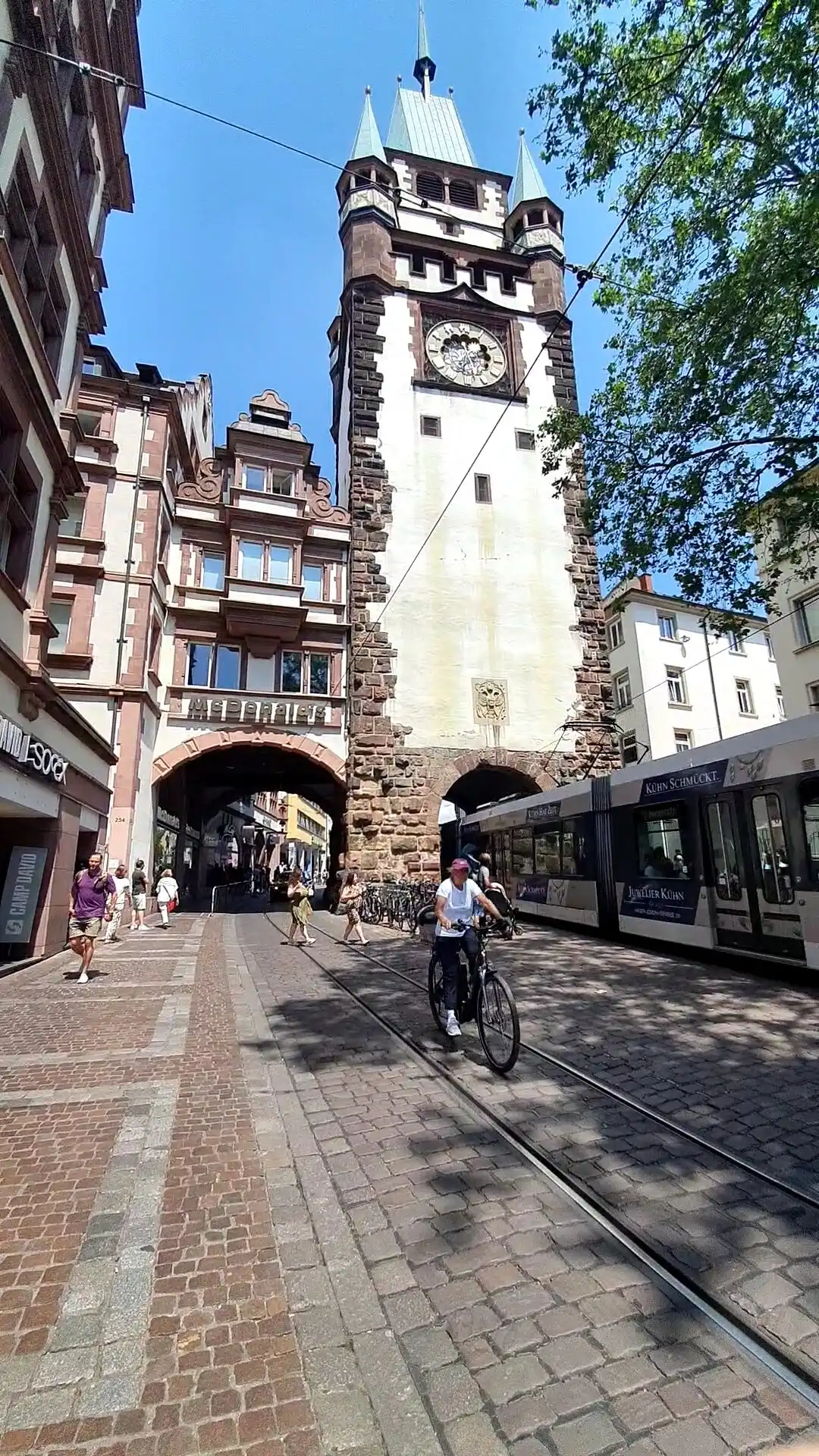 Hotels near Martin's Gate