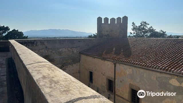 Castello di Sanluri Dei Conti Villa Santa