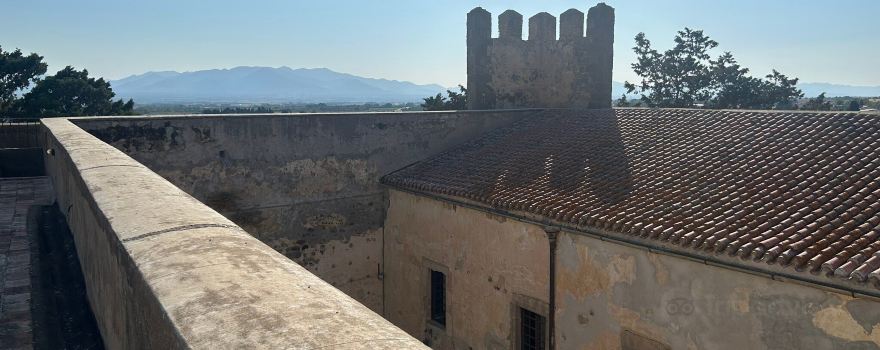 Castello di Sanluri Dei Conti Villa Santa