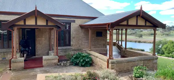 Hotels in Murray Bridge