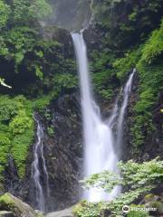 Urami Waterfall