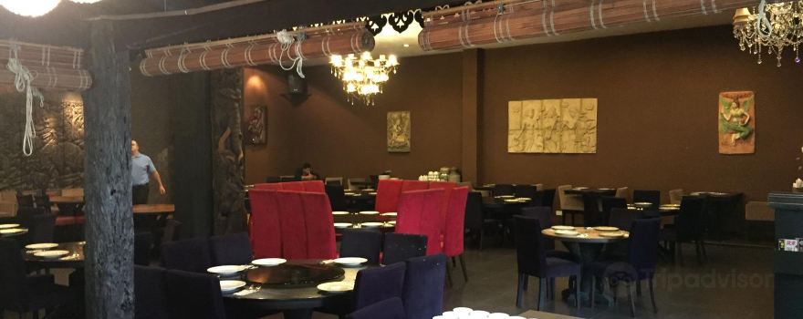 Golden Triangle Thai Cuisine - Auto City