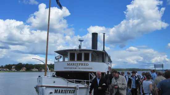 The steamboat S/S Mariefred (Majabåten)