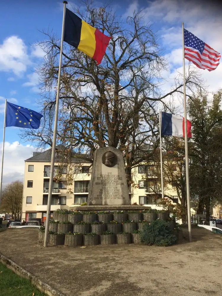Hotels in der Nähe von Memorial General Patton
