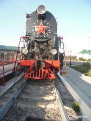 Steam Locomotive Monument L-3168