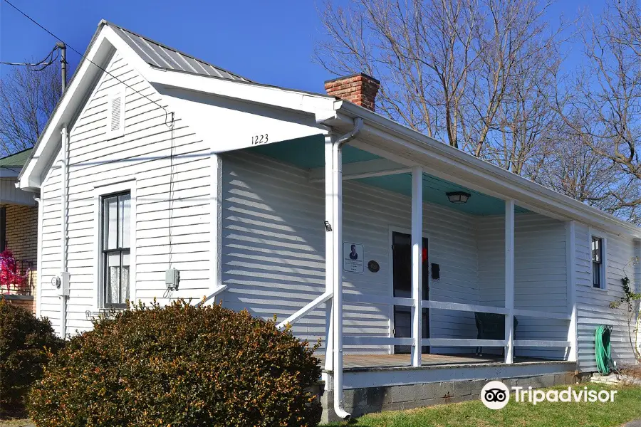 Tennessee Ernie Ford Birthplace