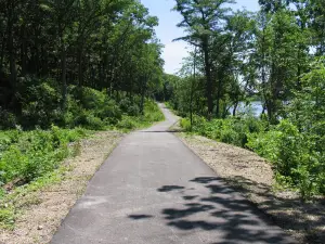 Sinnissippi Park and Indian Mounds
