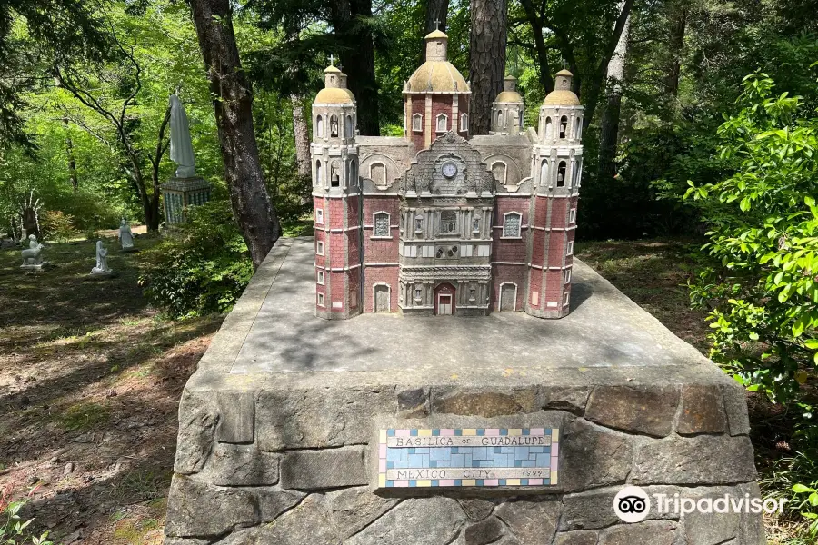 Ave Maria Grotto