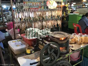 Attrazioni del Giro Notturno a Kanchanaburi: le opzioni più popolari