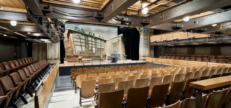 Các khách sạn gần Sony Centre for the Performing Arts