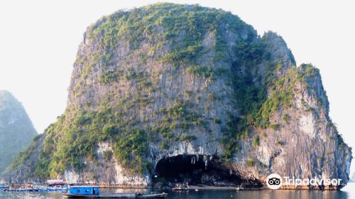 Pelican Cave (Hang Bo Nau)