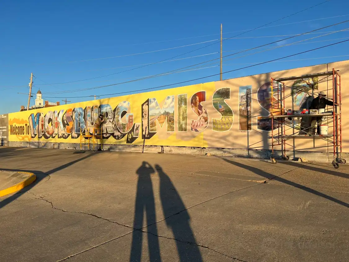 Hotels near Vicksburg Riverfront Murals