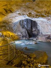 Пещера истоков Ангитиса