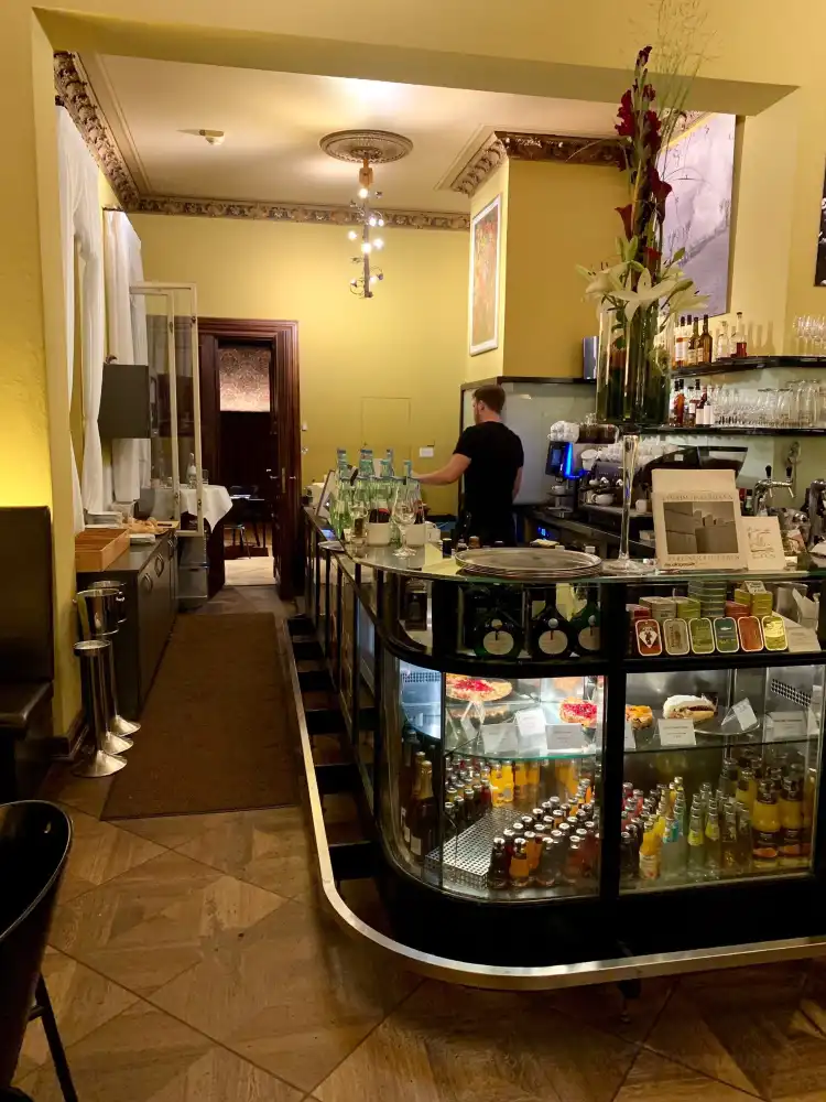 Hotels near Literaturhaus Berlin