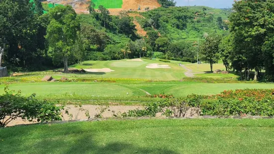 Gunung Geulis Country Club