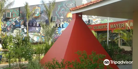 吉爾伯託·梅耶文化中心