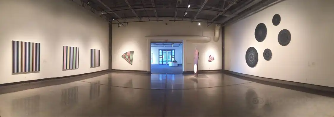 Các khách sạn gần Schneider Museum of Art