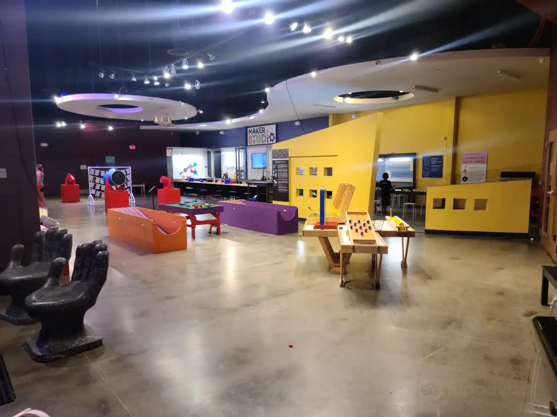 Hotels in der Nähe von Sci-Tech Discovery Center