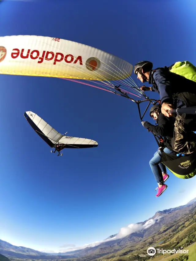 Paragliding in Queenstown