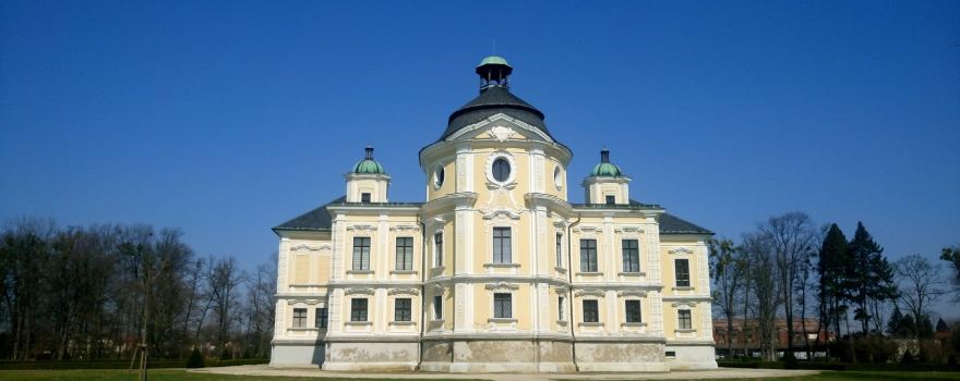 Kravare Castle